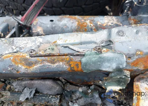 2011 Toyota Tacoma Prerunner V6 from USA, damaged, VIN 3TMJU4GN8BM123594